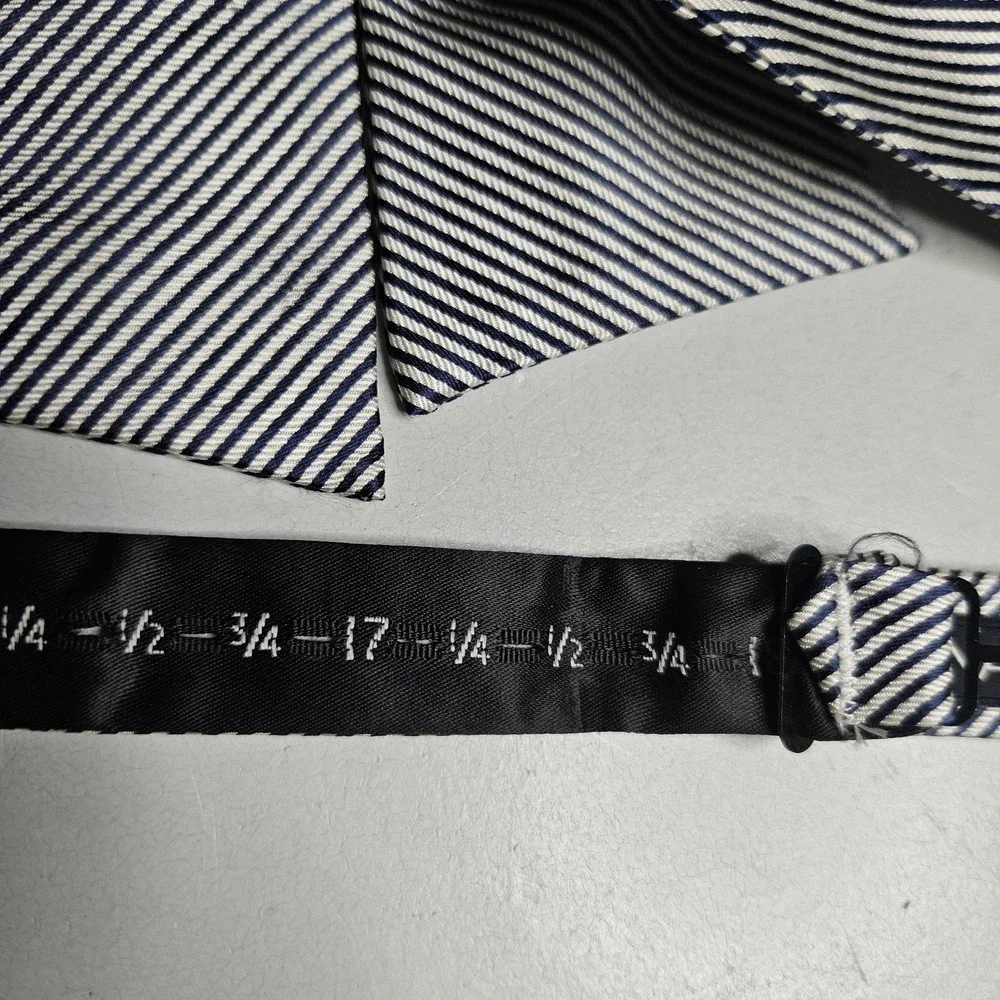 Nautica Mens Bow‎ Tie Striped Blue Adjustable 100% Silk